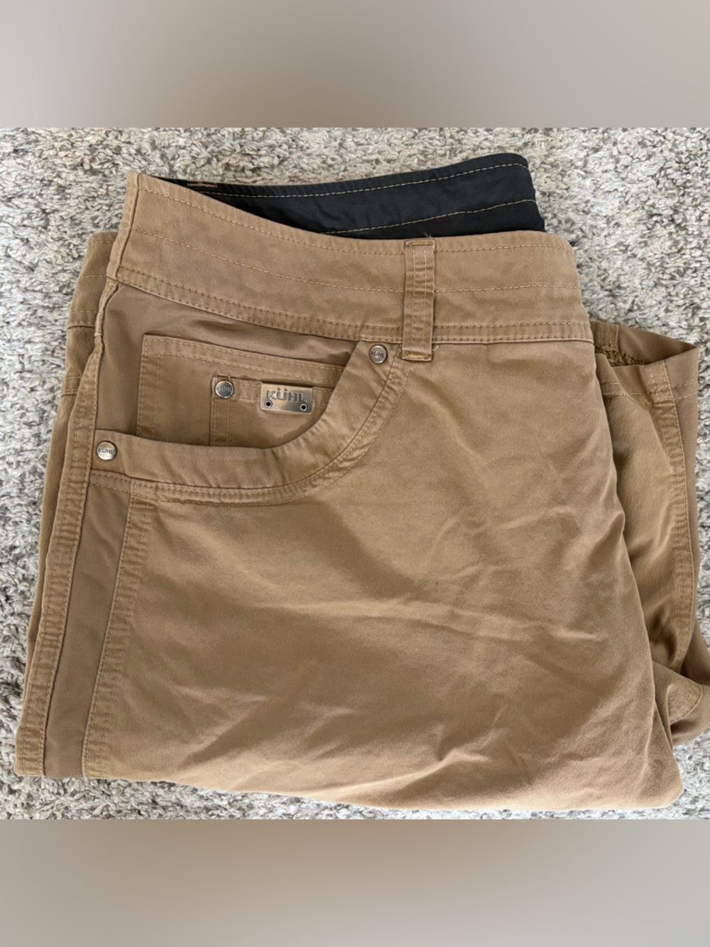 Kuhl Men's Cargo Shorts in Khaki Brown - Picture 5 of 5